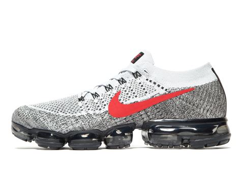 Nike Air Vapormax Flyknit for Men - Lyst