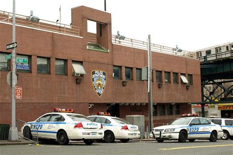 P044 NYPD Police Station Precinct 44, Concourse, Bronx, New York City ...