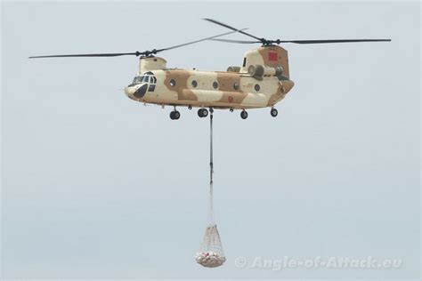 Boeing CH-47 Chinook: Photos, History, Specification