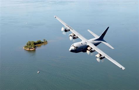 Lockheed C-130 Hercules HD desktop wallpaper : Widescreen : High ...