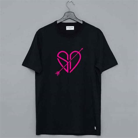 Sofie Dossi Merch Love Shirt - Hole Shirts