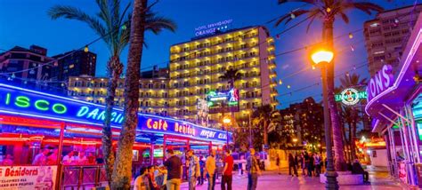 Benidorm nightlife guide: The best pubs and bars to visit | Jet2 Blog