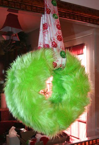 Everyday Celebrating: Whoville Christmas wreath