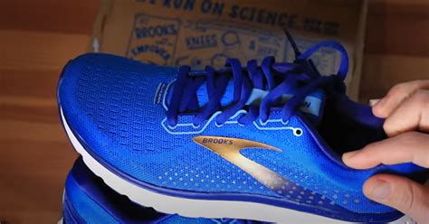 Best Brooks Shoes for Nurses (The Top 6 Choices) - Ze Nurses