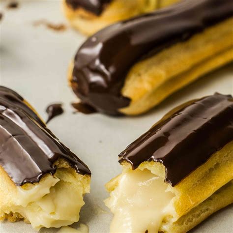 Classic French Chocolate Éclair Recipe