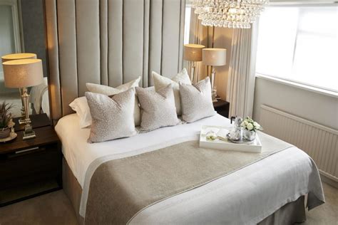 5 WAYS TO ACHIEVE A LUXURY BOUTIQUE HOTEL-STYLE BEDROOM - GIRL ABOUT HOUSE