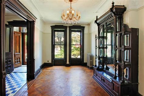 Victorian Gothic interior style: Victorian style interior design