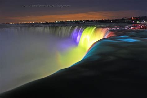 Niagara Falls Night Images - It's About Travelling