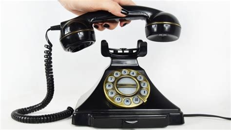 Is it time to hang up on voicemail? Edmontonians phone in their ...