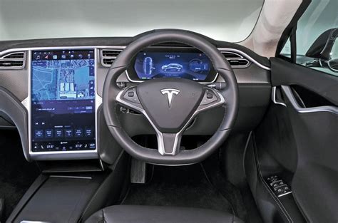 2024 Tesla Model S Interior - Karly Annmarie