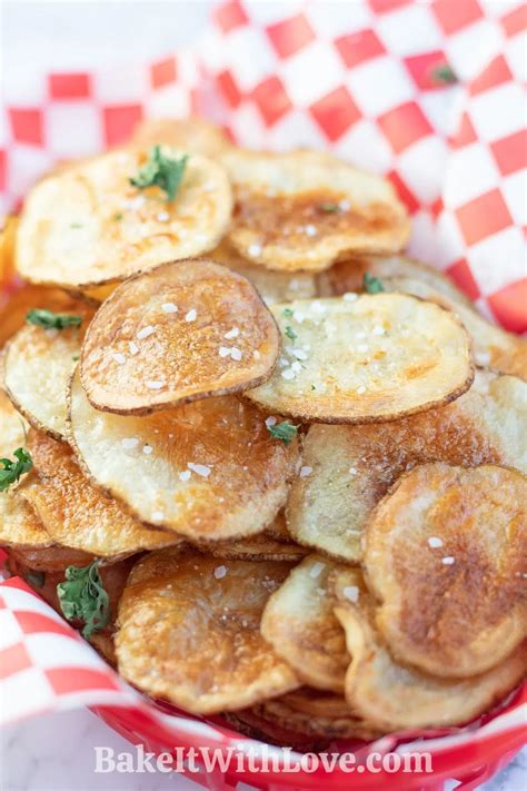 Easy Air Fryer Potato Chips (Super Crispy & Delicious!)