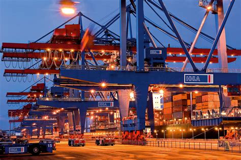 Port of Hamburg | HHLA Streamlines Group Structure