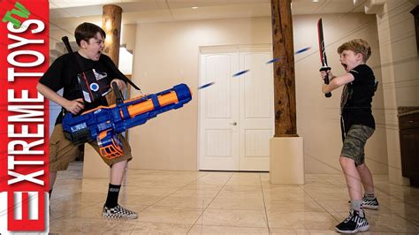 Cartoon Madness! Sneak Attack Squad Sword Battle With Nerf Titan!