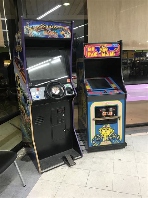 Old Arcade Games in the Laundromat! : r/nostalgia