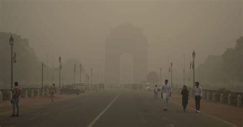 New Delhi declares emergency as toxic smog thickens by the hour