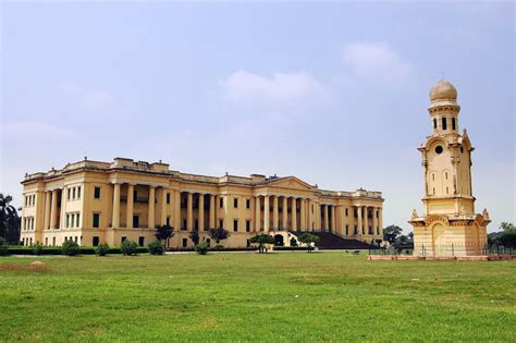 Buy Hazarduari Palace (Bara Kothi) Tickets Online @ Insider.in