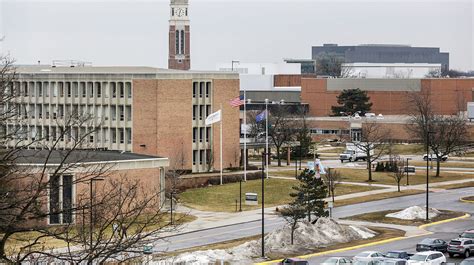 Oakland University announces vaccination availability on campus