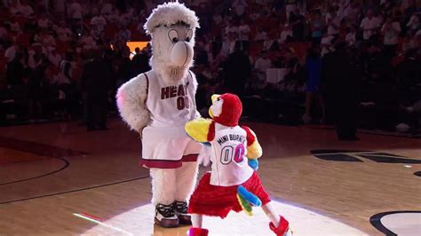 Teen has dance-off with Miami Heat mascot during NBA Finals | GMA