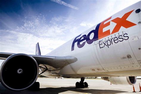 FedEx Plane Logo - LogoDix