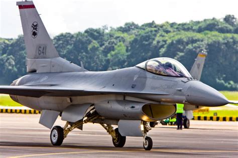 Singapore to Upgrade its F-16 Block 52 Fighter Jets | DefenceTalk