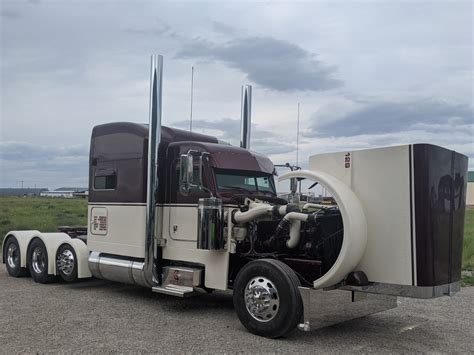 Peterbilt 379 Front Fenders | LF Truck Centre