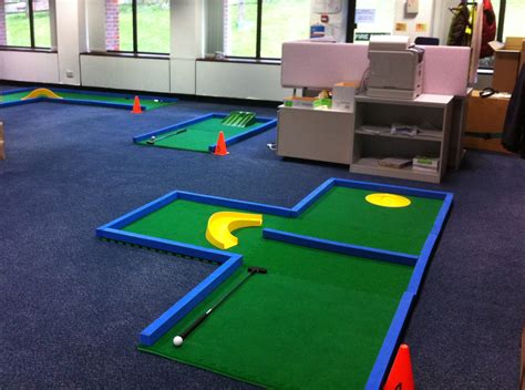 Corporate Mini Golf Fun at Baxter Healthcare for Health and Wellness ...