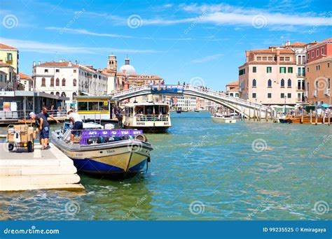 The Grand Canal and the Ponte Degli Scalzi in Venice, Italy Editorial ...