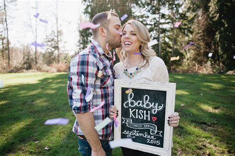 Pregnancy Announcement Photo Shoot - Meredith McKee Photography ...