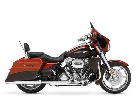 HARLEY-DAVIDSON CVO Street Glide (2011-2012) Specs, Performance ...