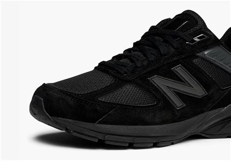 New Balance 990v5 Triple Black Release Info | SneakerNews.com