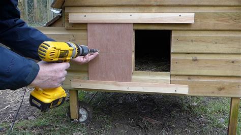 Chicken Coop Build: Chicken Coop Door Automatic Opener