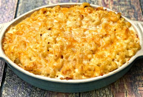 southern style baked macaroni and cheese - Stay Snatched