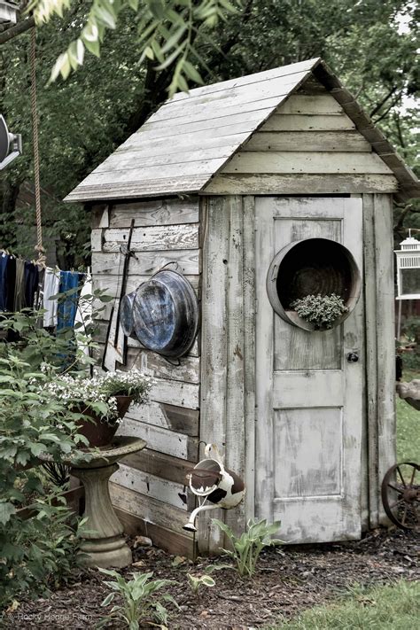 Quaint Rustic Garden Shed - Rocky Hedge Farm