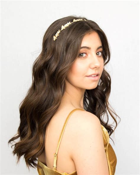 Headband Hairstyle With Romantic Waves: Holiday Hair Tutorial - Lulus ...