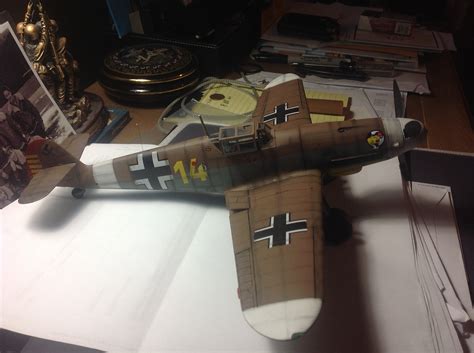 Messerschmitt BF-109F4/Trop German Fighter -- Plastic Model Airplane ...