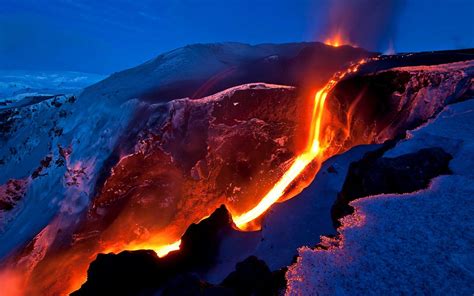 Iceland Volcano Wallpapers - Top Free Iceland Volcano Backgrounds ...