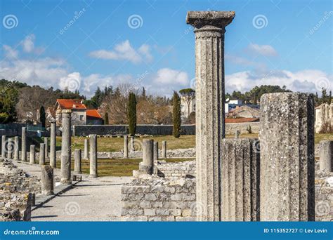 Roman Ruins in Vaison-la-Romaine Town, Provence Stock Image - Image of ...