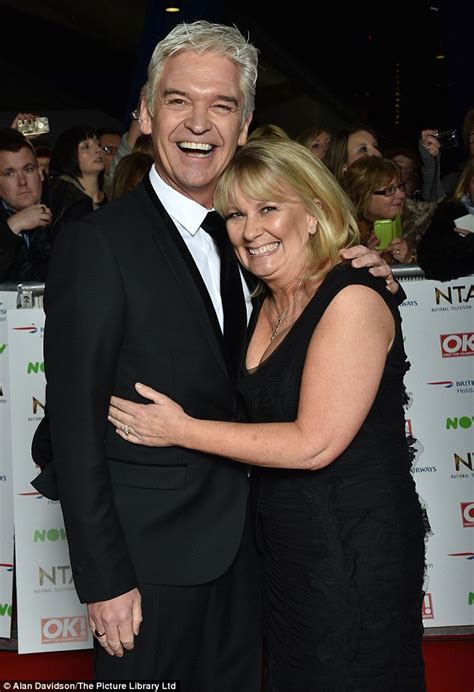 Phillip Schofield's PDA with wife Stephanie on National Television ...