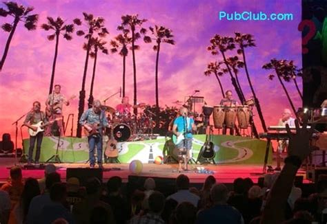 5 Things To Expect And Know About Jimmy Buffett Concerts