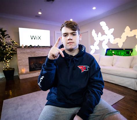 Mongraal Wiki & Bio: Net Worth, Età u informazzjoni oħra | FameCop.com