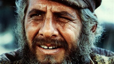 Chaim Topol: Fiddler on the Roof star dies aged 87 - BBC News