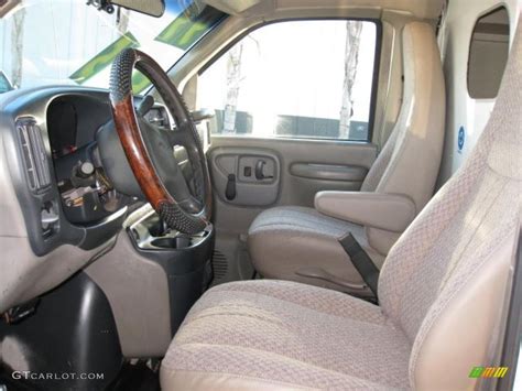 1999 Chevrolet Express Cutaway 3500 Commercial Van interior Photos ...