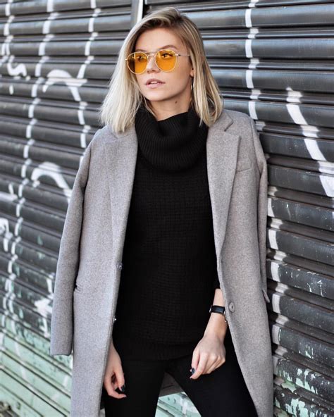 minimal outfit & yellow sunglasses. | Glasses outfit, Minimal outfit ...