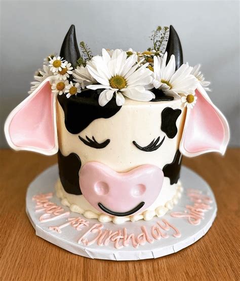 Cow Cake Design Images (Cow Birthday Cake Ideas) | Cow birthday cake ...