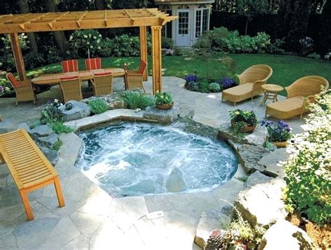 30+ In Ground Hot Tub Designs – HomeDecorish