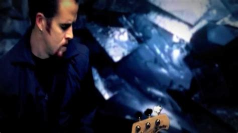 Linkin Park - Crawling [Official Video] - YouTube