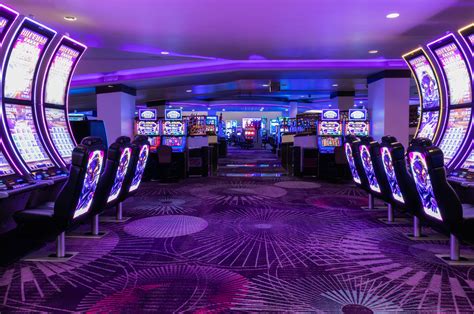 Harrah’s Las Vegas Unveils a $200 Million Renovation, Including ...