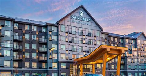 Sandman Signature Ottawa Airport Hotel | Ottawa Tourism