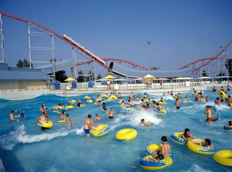 Wave pool at Soak City - Cedar Point - Sandusky, Ohio. | Water park ...