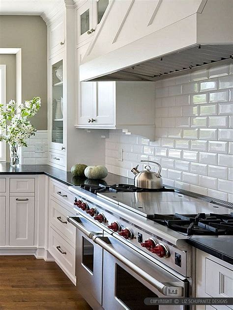 30+ White Subway Tile Backsplash In Kitchen - DECOOMO